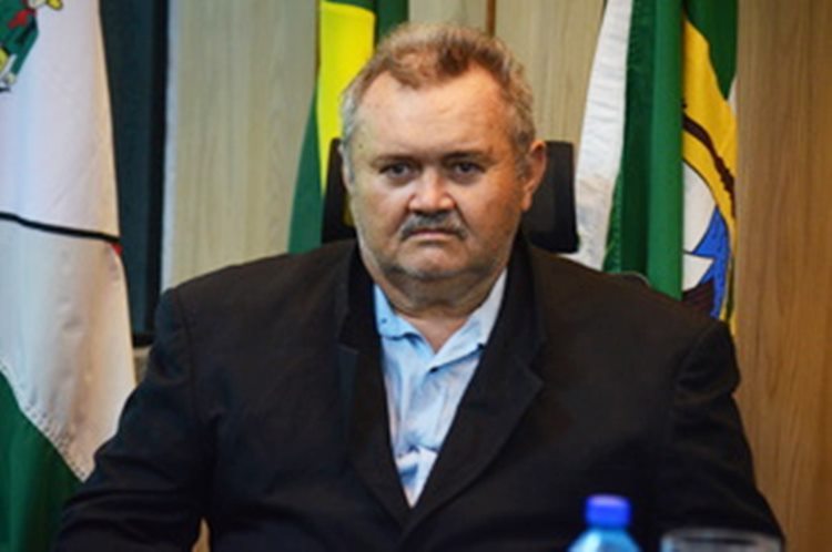 Vereador José Ilo Júnior cobra regularização fundiária e entrega de escrituras em Jucurutu